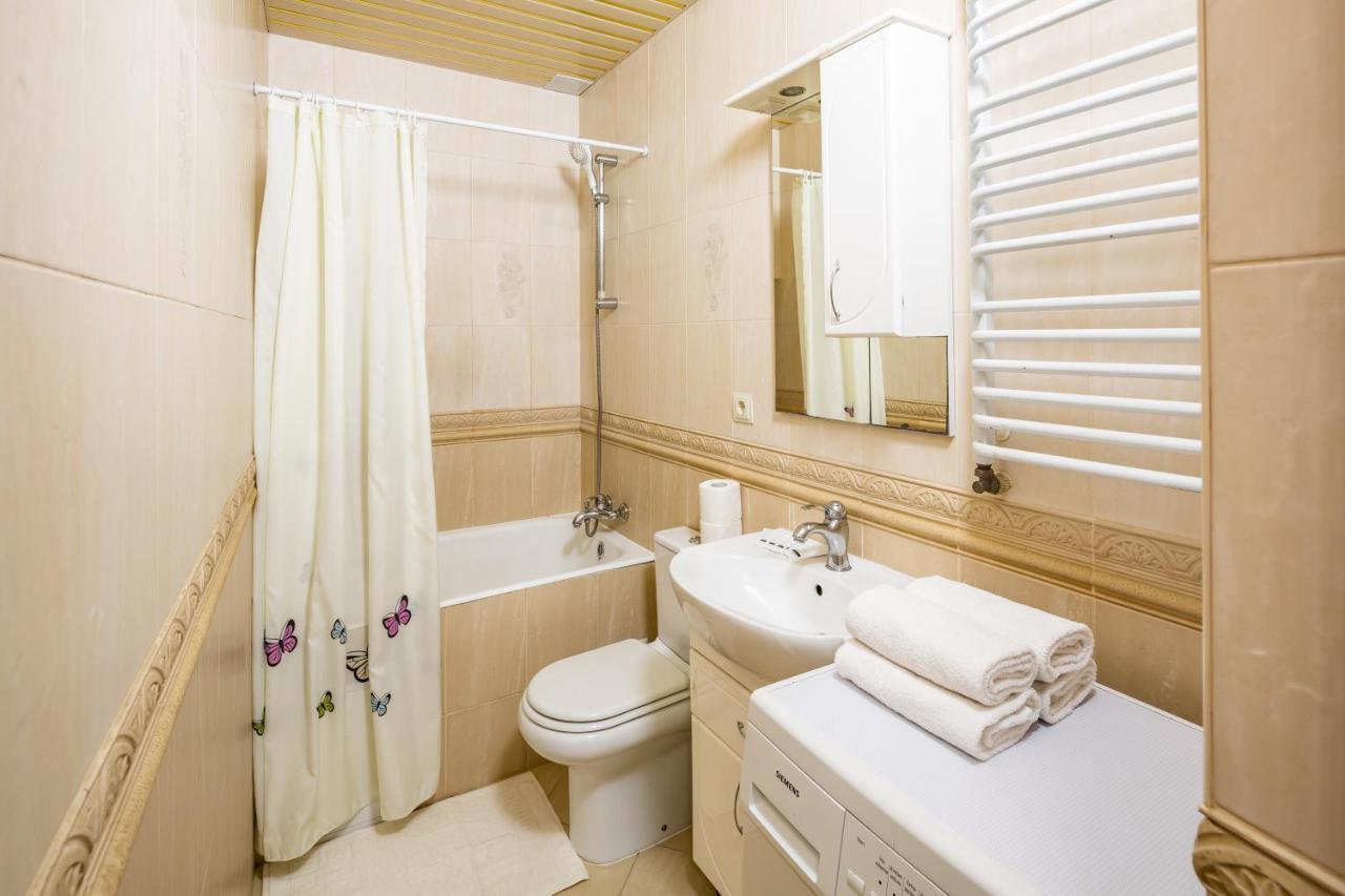 Avangard On Sholom Aleikhema St 7 Apart Appartement Lviv Buitenkant foto