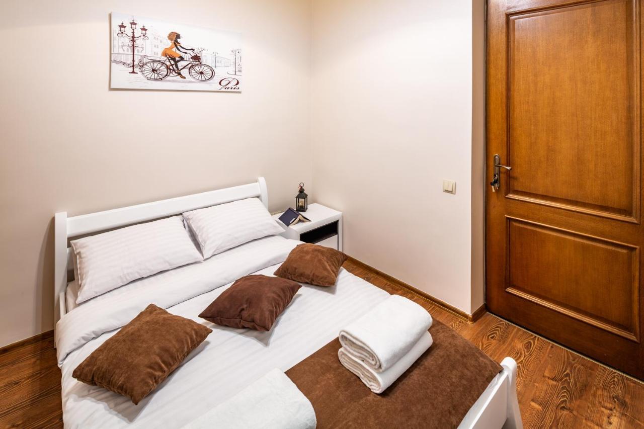 Avangard On Sholom Aleikhema St 7 Apart Appartement Lviv Buitenkant foto